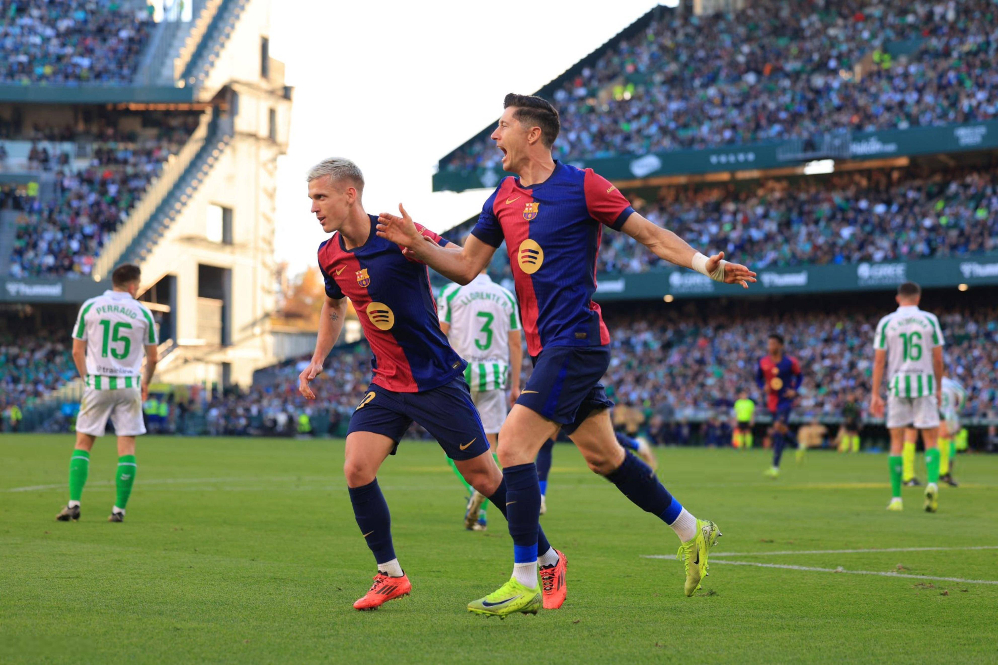 莱万多夫斯基迎来十五赛季出色发挥，皇家马德里观众热烈欢呼！