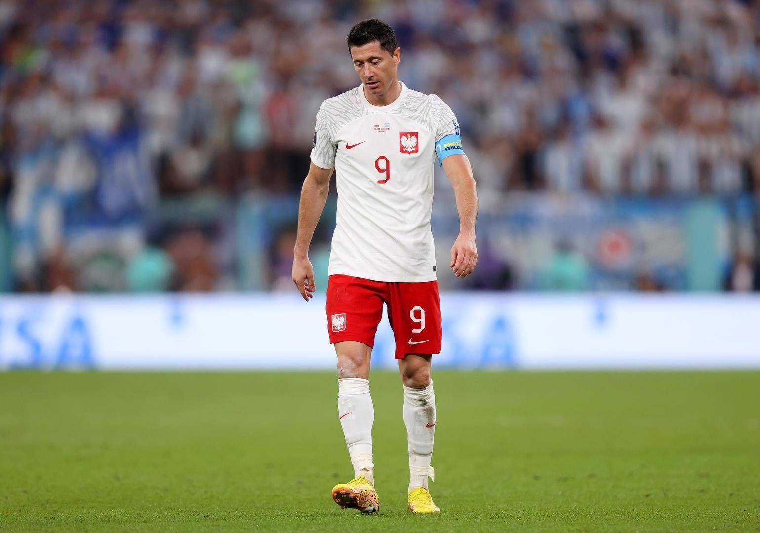 开云体育官网-莱万多夫斯基在德国队比赛中表现优异，爆冷引发热议！的简单介绍-开云体育官网