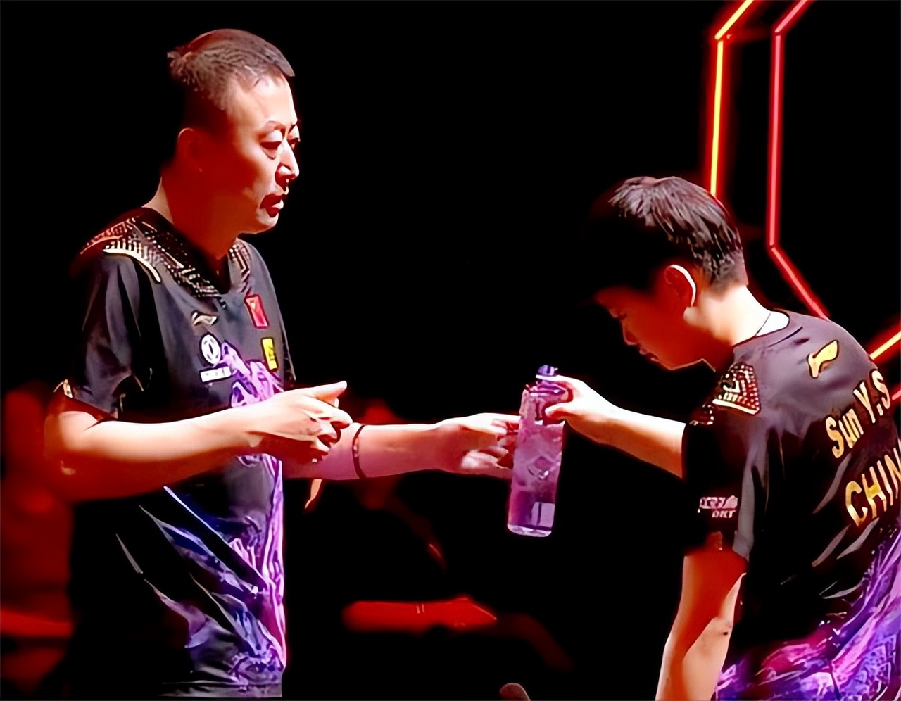 阿森纳教练压力巨大！，Doinb遭遇五持续失利引发球迷热议