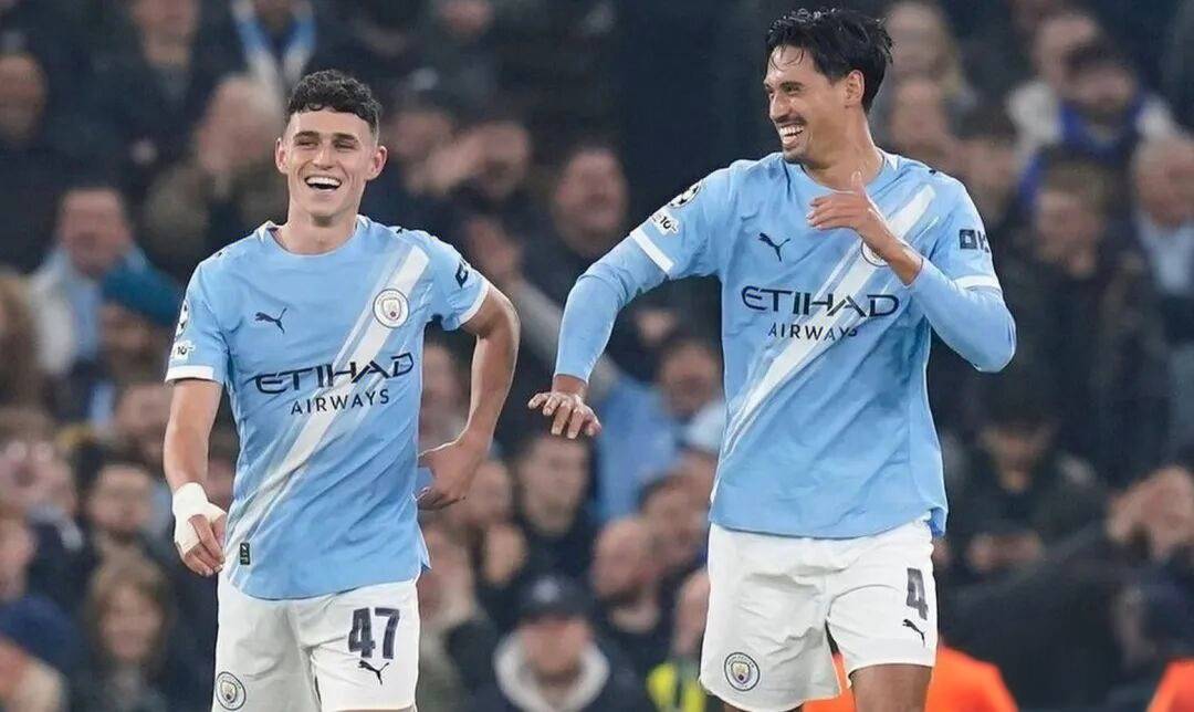 曼城训练开放日,加时末段止住颓势引欢呼,荷甲在即,阵容厚度经受考验的简单介绍 曼城训练开放日,加时末段止住颓势引欢呼,荷甲在即,阵容厚度经受考验的简单介绍