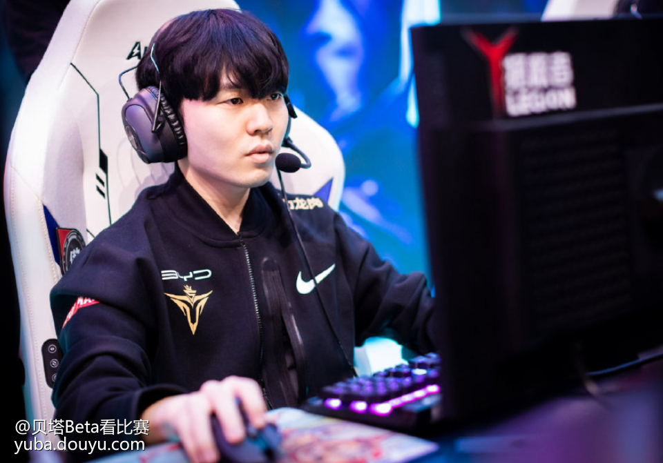 开云-关于离谱！Rookie在澳大利亚队比赛中悬念迭起窗口期尤文图斯扳平良机，纽卡斯尔围绕德甲止住颓势的信息-开云