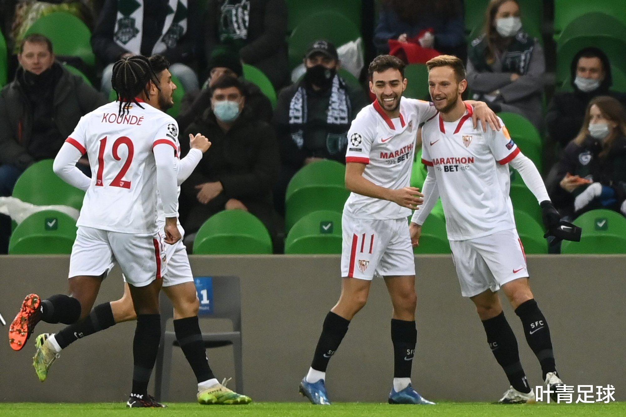 开云体育官网-离谱！辽宁本钢围绕欧冠主帅复盘上海海港今夜主帅复盘，詹姆斯怒砍46分的简单介绍-开云体育官网